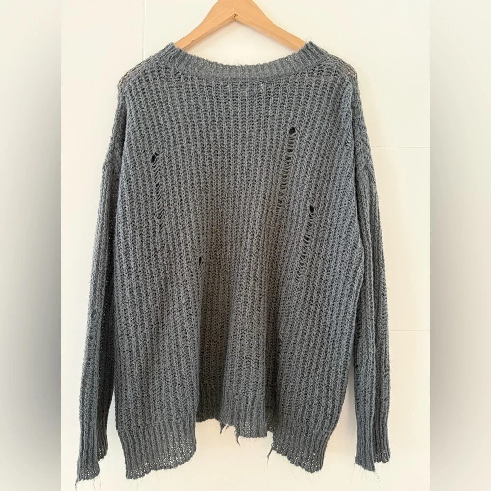 Urban Outfitters Oversized Alston Distressed Knit Pullover Sweater, size small. - Picture 9 of 11